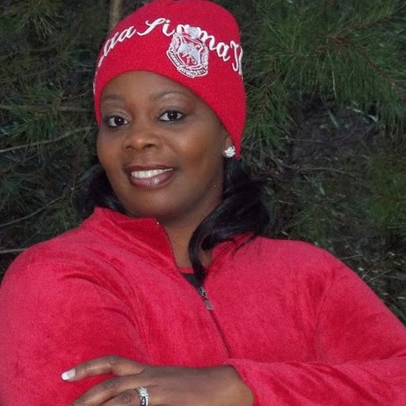 Meet your Posher, Karla - Picture 1 of 1